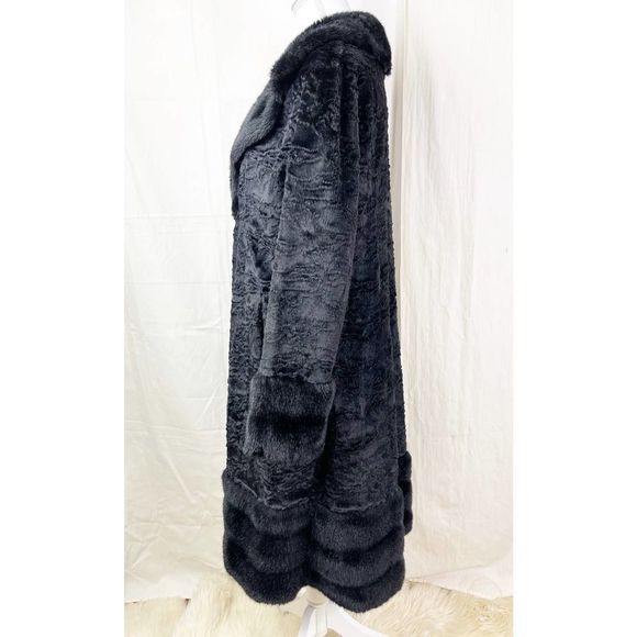 Unique 1960's Black Faux Fur Coat / Overcoat / Made In England - Picture 4 of 9